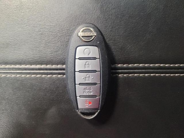 Photo of 2023 Super Black Nissan Altima