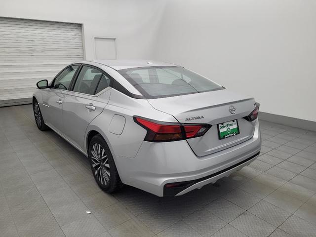 Photo of 2023 Brilliant Silver Metallic Nissan Altima