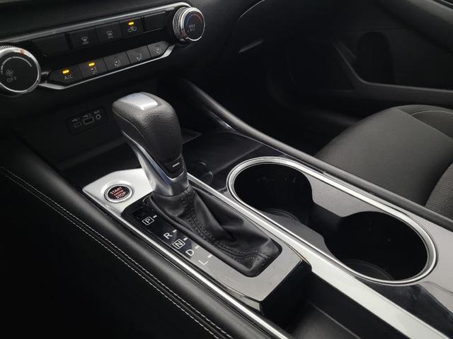 Photo of 2023 Brilliant Silver Metallic Nissan Altima
