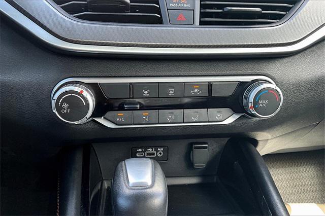 Photo of 2025 Gray Sky Pearl Nissan Altima