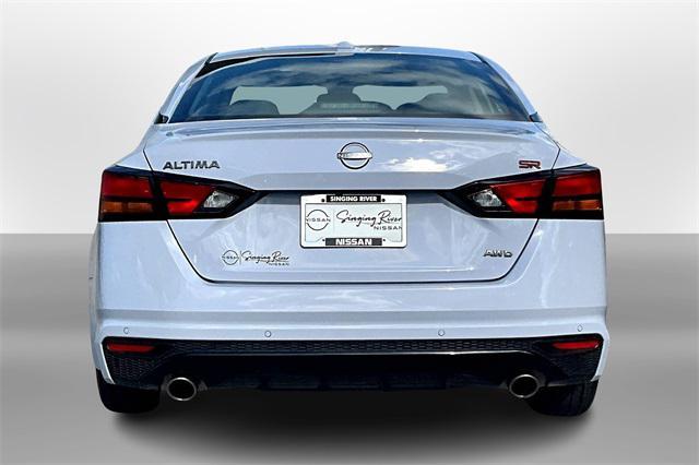 Photo of 2025 Gray Sky Pearl Nissan Altima