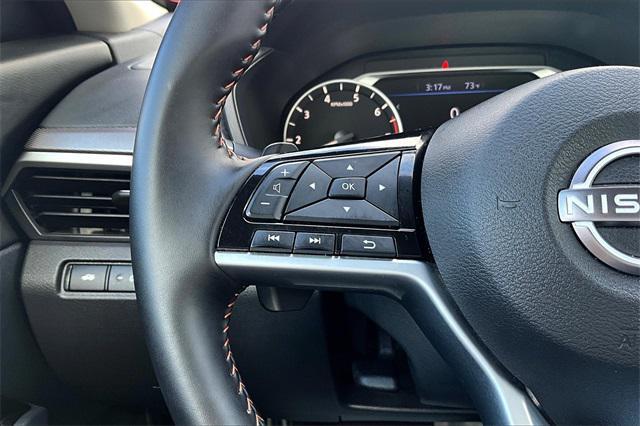 Photo of 2025 Gray Sky Pearl Nissan Altima