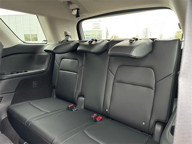 Photo of 2025 Super Black Nissan Pathfinder
