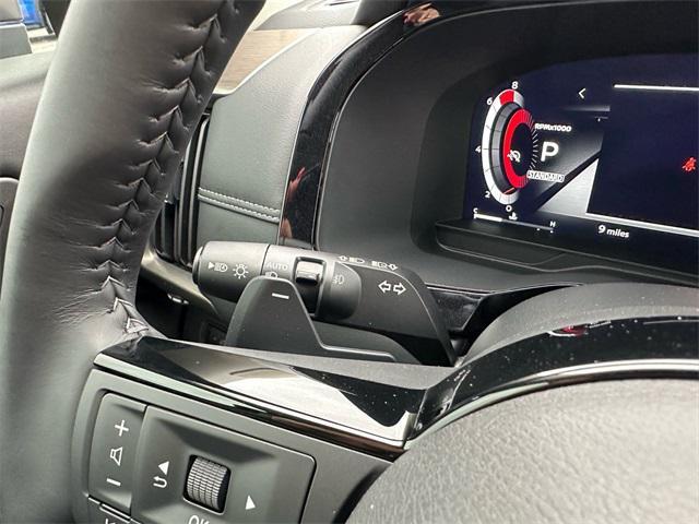 Photo of 2025 Super Black Nissan Pathfinder