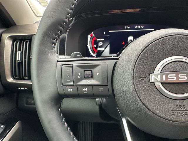 Photo of 2025 Super Black Nissan Pathfinder