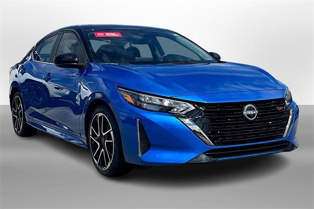 Photo of 2024 Electric Blue Metallic/Super Black Nissan Sentra
