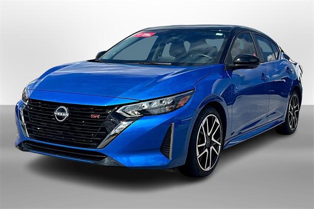 Photo of 2024 Electric Blue Metallic/Super Black Nissan Sentra