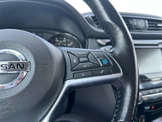 Photo of 2021 Brilliant Silver Metallic Nissan Rogue Sport