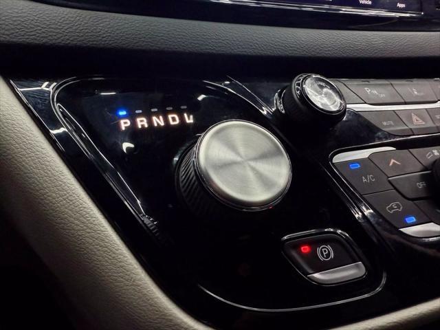 Photo of 2022 Fathom Blue Pearlcoat Chrysler Pacifica