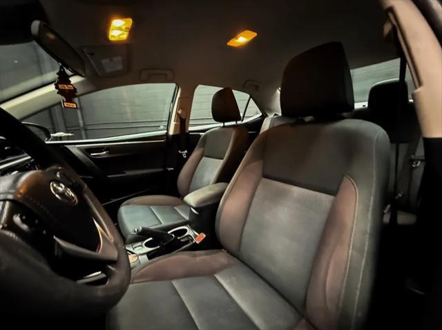 Photo of 2019 Black Sand Pearl Toyota Corolla