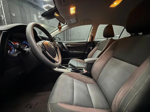 Photo of 2019 Black Sand Pearl Toyota Corolla