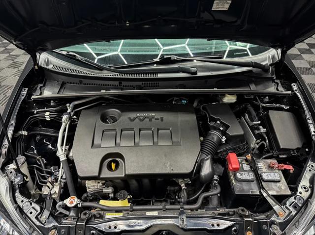 Photo of 2019 Black Sand Pearl Toyota Corolla