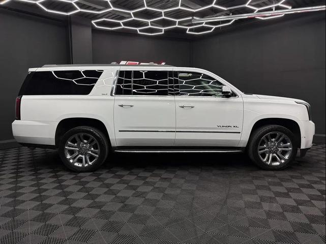 Photo of 2019 White GMC Yukon XL