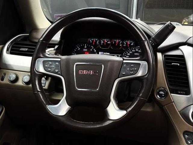 Photo of 2019 White GMC Yukon XL