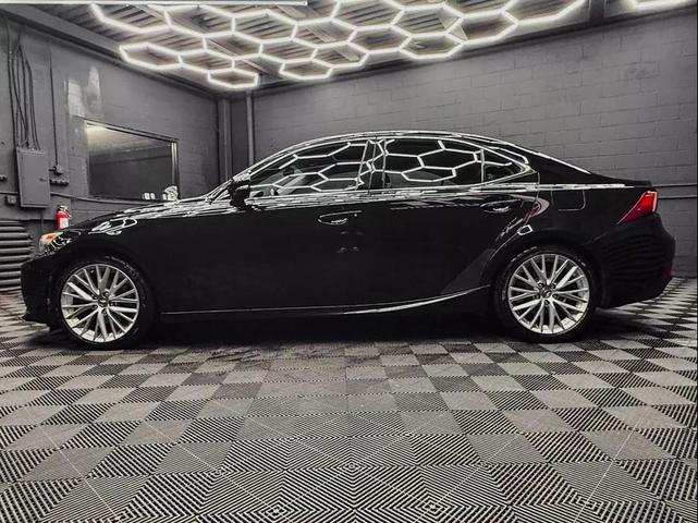 Photo of 2014 Obsidian Lexus IS 250
