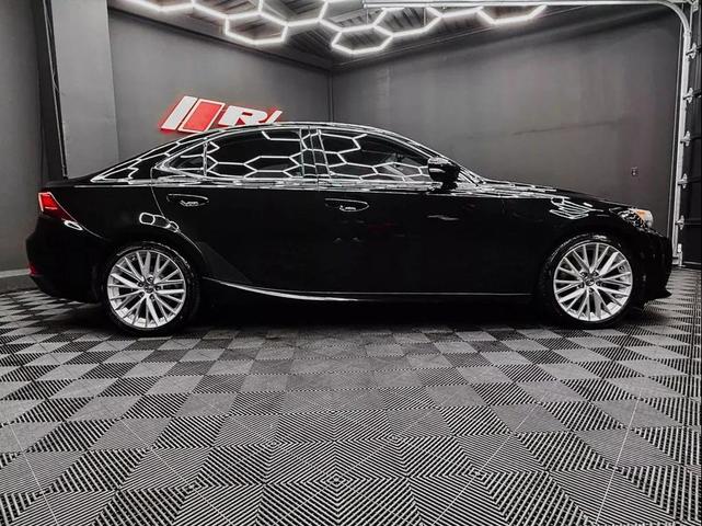 Photo of 2014 Obsidian Lexus IS 250