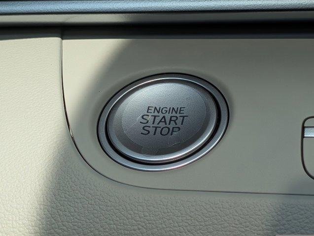 Photo of 2025 Black Hyundai ELANTRA