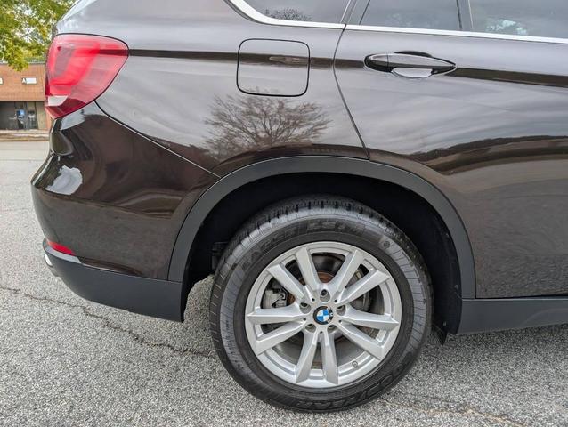 Photo of 2015 Sparkling Brown Metallic BMW X5