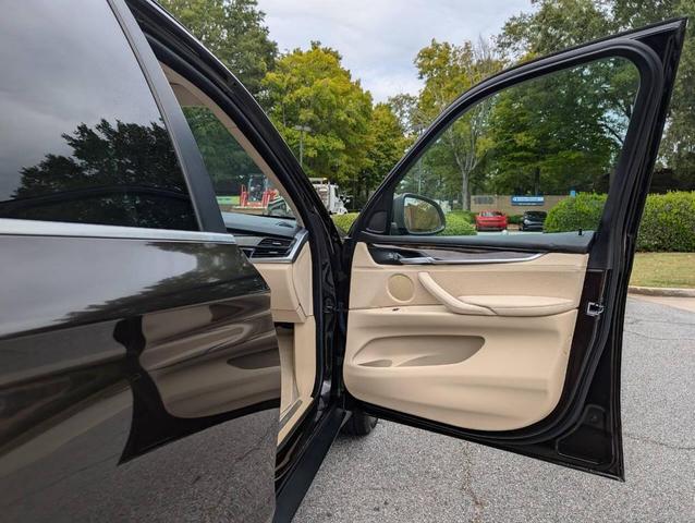 Photo of 2015 Sparkling Brown Metallic BMW X5