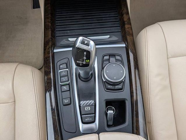 Photo of 2015 Sparkling Brown Metallic BMW X5