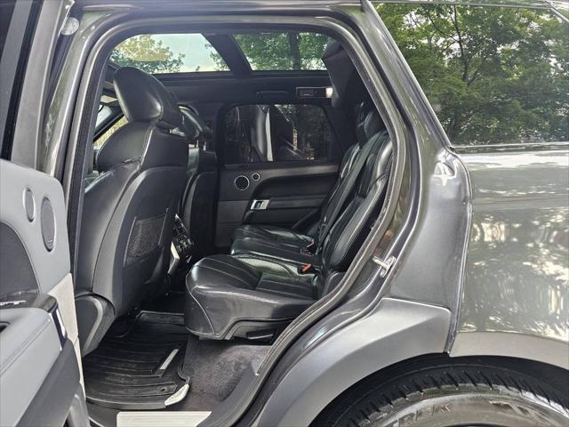 Photo of 2014 Gray Land Rover Range Rover Sport
