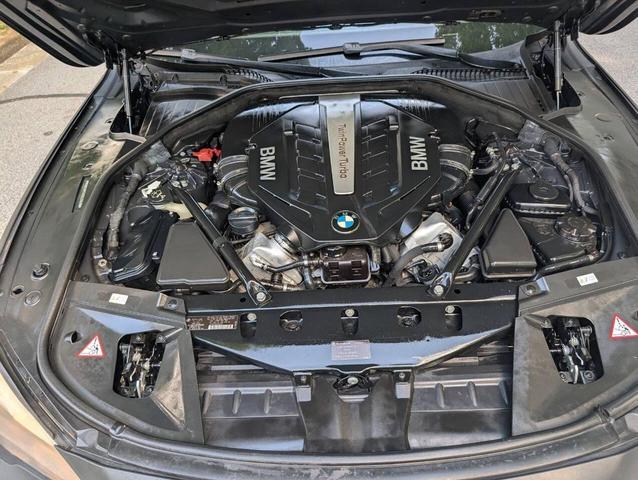 Photo of 2012 Black BMW 750