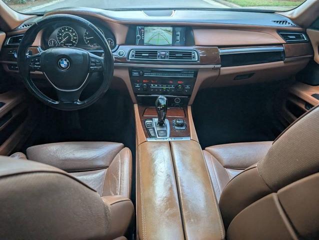 Photo of 2012 Black BMW 750