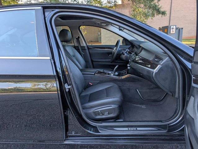 Photo of 2014 Black BMW 528