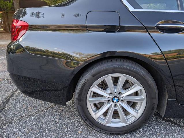 Photo of 2014 Black BMW 528