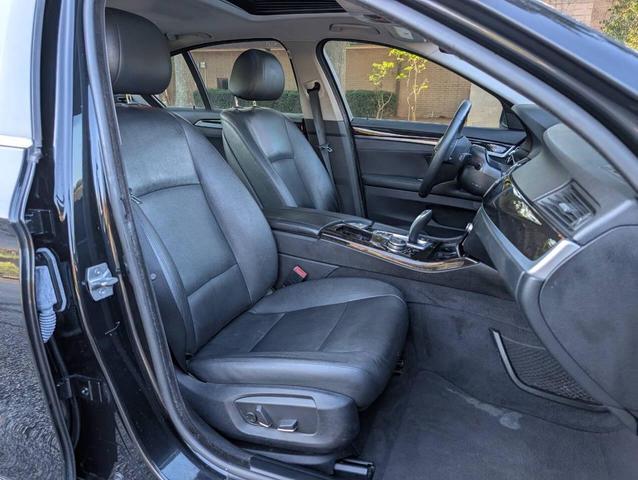 Photo of 2014 Black BMW 528
