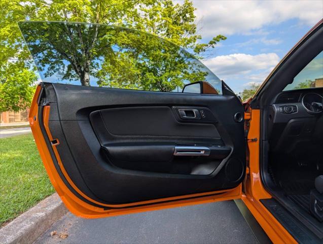 Photo of 2021 Twister Orange Tri-Coat Ford Mustang