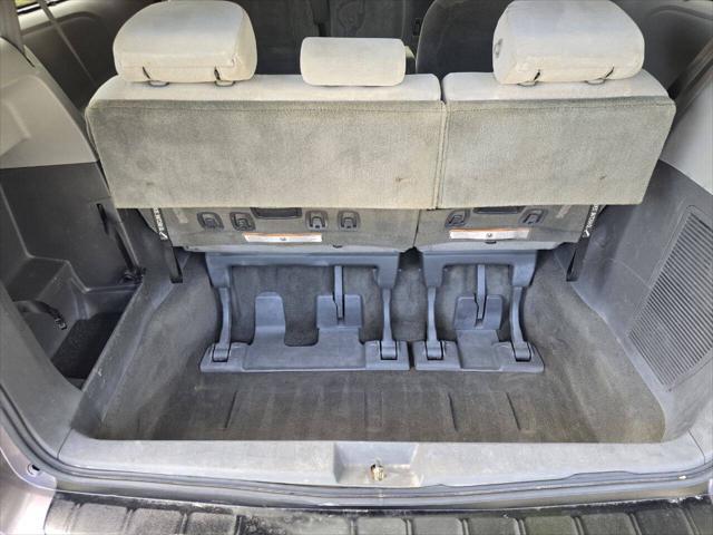 Photo of 2015 Predawn Gray Mica Toyota Sienna