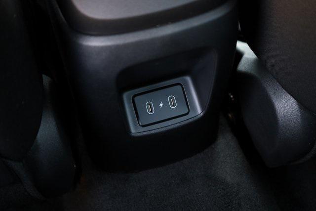Photo of 2025 Abyss Black Hyundai ELANTRA