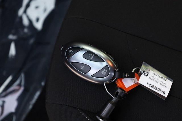 Photo of 2025 Abyss Black Hyundai ELANTRA