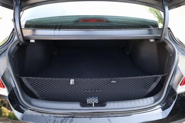 Photo of 2025 Abyss Black Hyundai ELANTRA