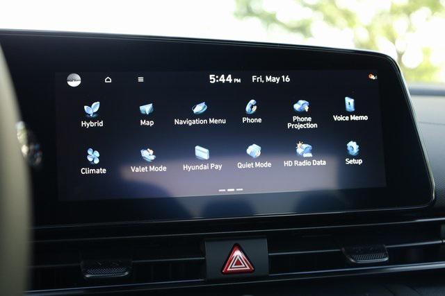 Photo of 2025 Abyss Black Hyundai ELANTRA