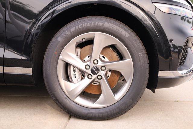 Photo of 2025 Vik Black Genesis GV80