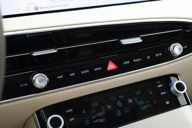 Photo of 2025 Vik Black Genesis GV80