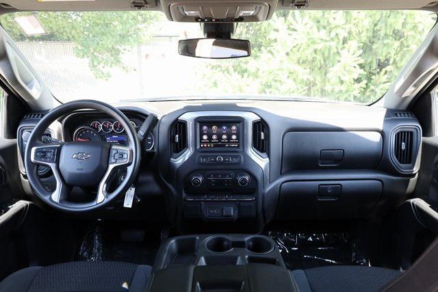 Photo of 2021 Silver Ice Metallic Chevrolet Silverado 1500