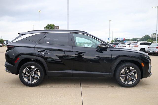 Photo of 2025 Phantom Black Hyundai TUCSON