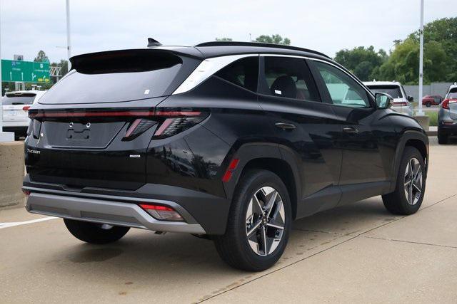 Photo of 2025 Phantom Black Hyundai TUCSON