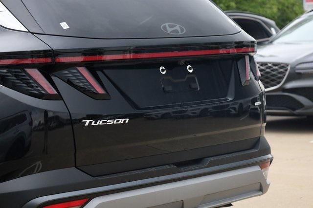 Photo of 2025 Phantom Black Hyundai TUCSON