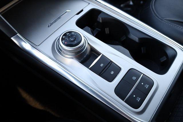 Photo of 2022 Agate Black Metallic Ford Explorer