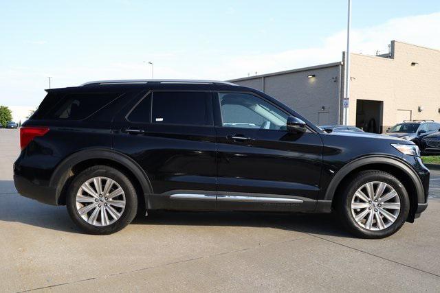 Photo of 2022 Agate Black Metallic Ford Explorer