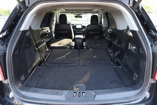 Photo of 2022 Agate Black Metallic Ford Explorer