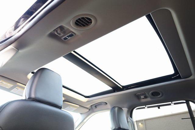Photo of 2022 Agate Black Metallic Ford Explorer