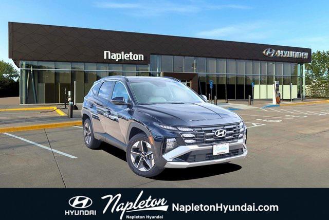 Photo of 2025 Deep Sea Hyundai TUCSON Hybrid