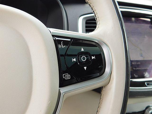 Photo of 2016 Luminous Sand Volvo XC90