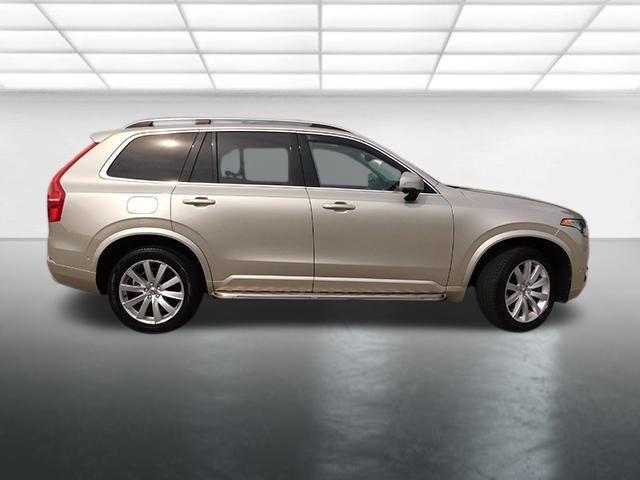 Photo of 2016 Luminous Sand Volvo XC90