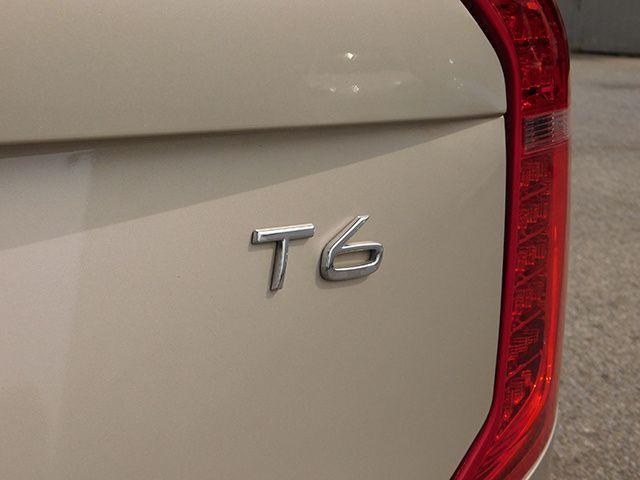 Photo of 2016 Luminous Sand Volvo XC90